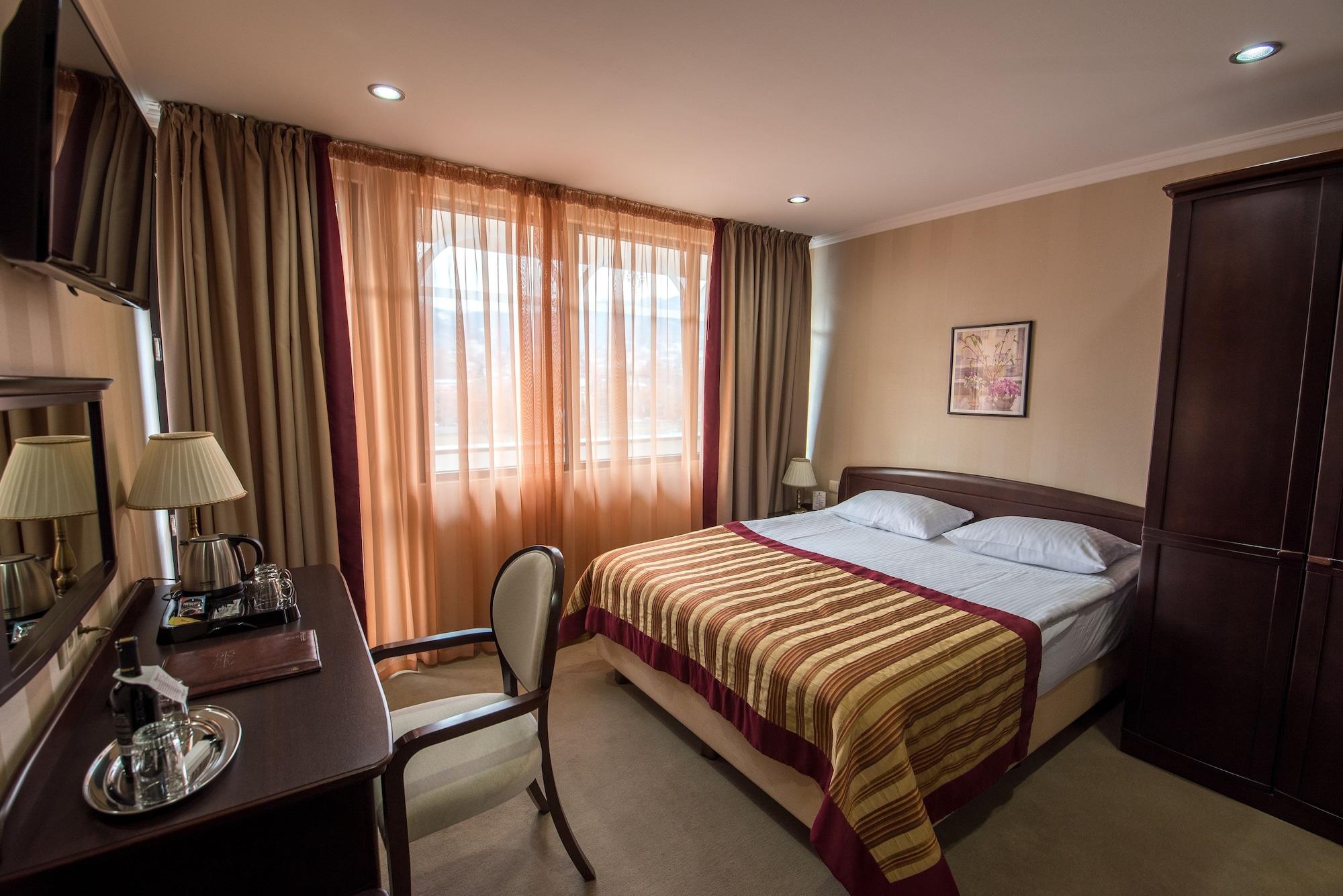 Hotel Rikhe Monika Tbilisi Exteriér fotografie